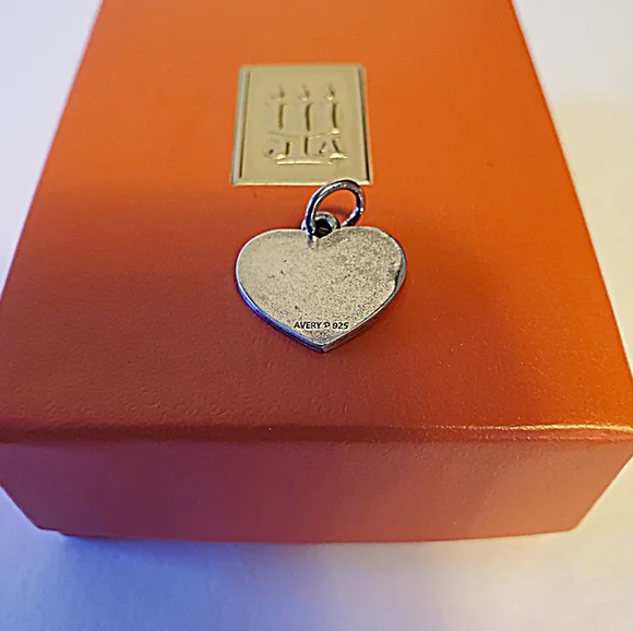 James Avery Retired 2002 Charm - Picture 2 of 3